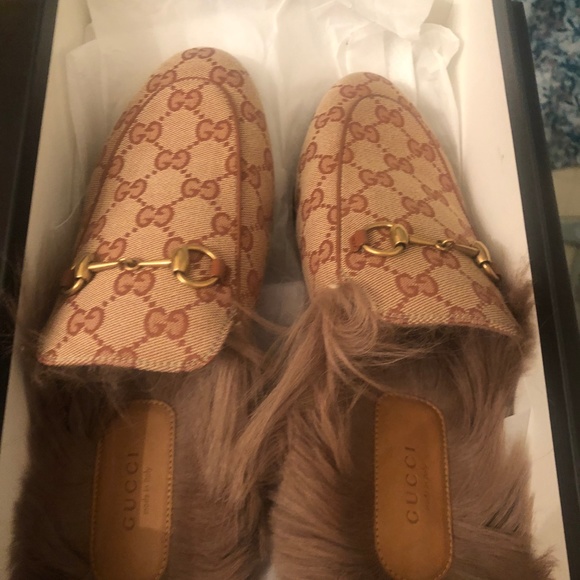 Gucci Shoes - Gucci Princeton GG canvas slippers Gucci Shoes - Gucci Princeton GG canvas slippers